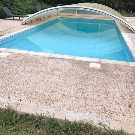 La Halouere بيت للعطل